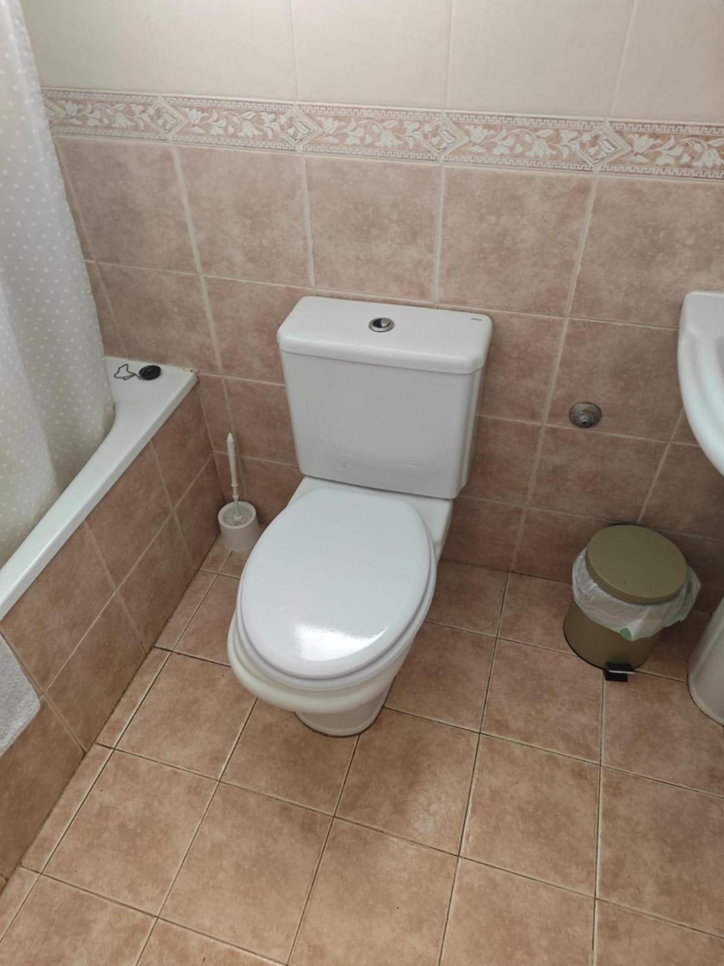 Central 2-Bed Apartment In Estepona Port Ngoại thất bức ảnh